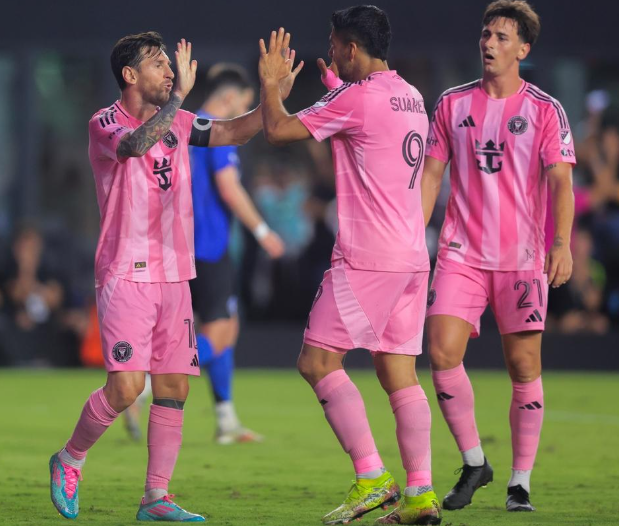 关于梅西与30激战TES分钟，出色发挥胜负难料！，浓眉哥焦点对战再创辉煌时刻的信息